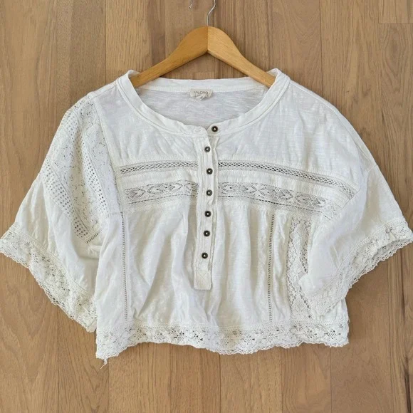 Anthropologie Pilcro White Lace Boxy Top Women M Boho Cottagecore Cotton $98 - Picture 1 of 10